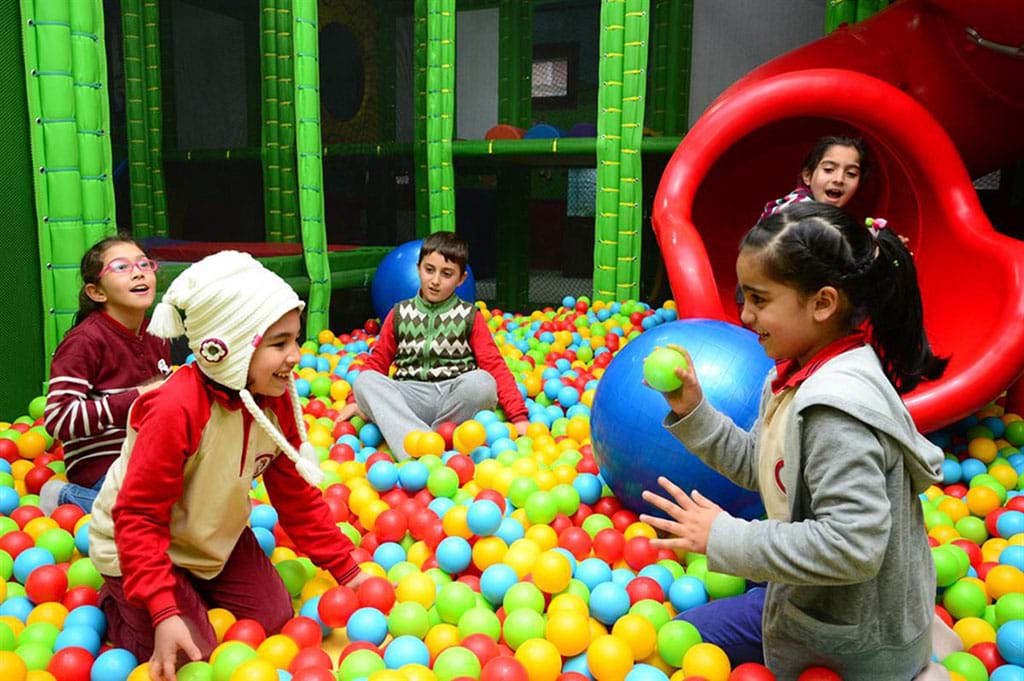 Kapalı Çocuk Parkı Ankara